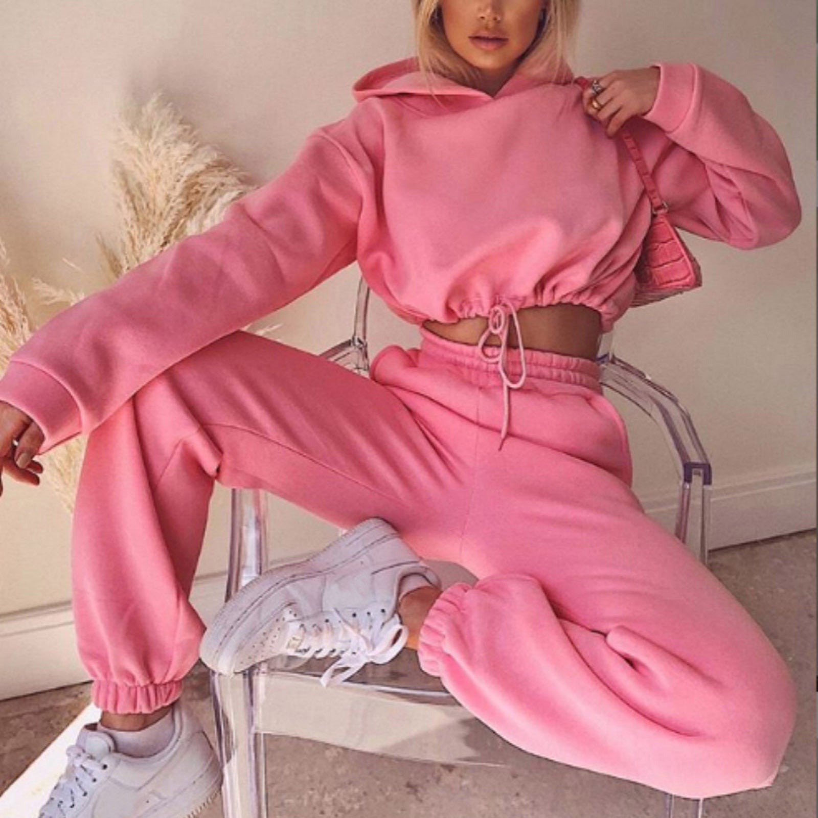 Women’s 2-Piece Jogging Suit